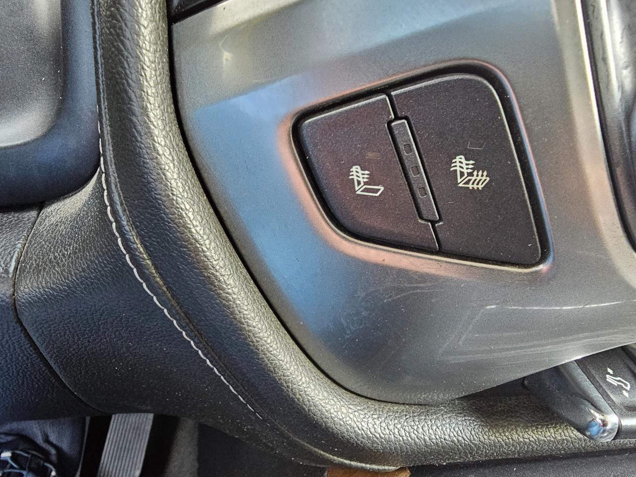 Chevrolet Silverado 2500HD Built After Aug 14 4WD Crew Cab 153.7" LTZ 2015