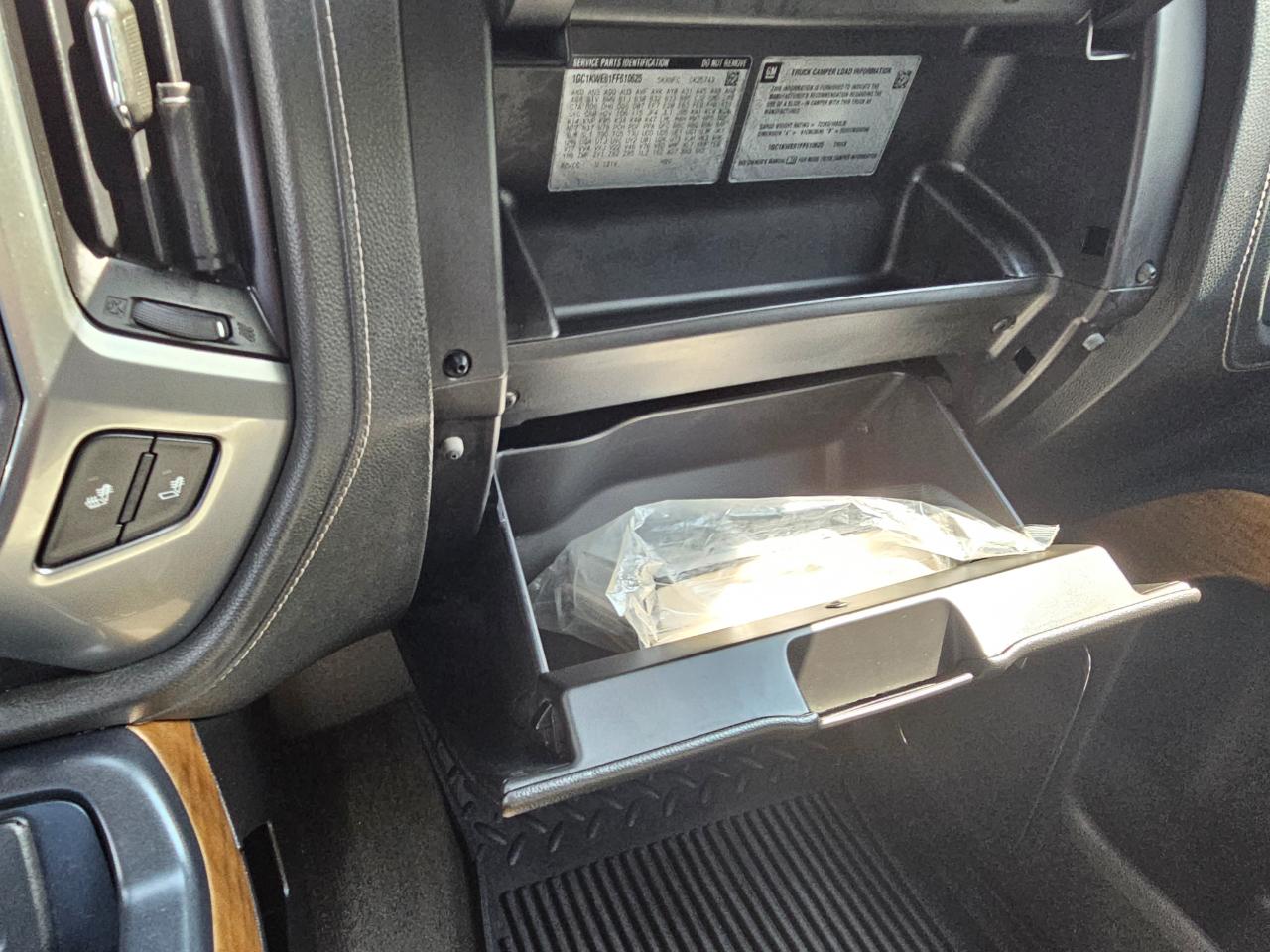 Chevrolet Silverado 2500HD Built After Aug 14 4WD Crew Cab 153.7" LTZ 2015