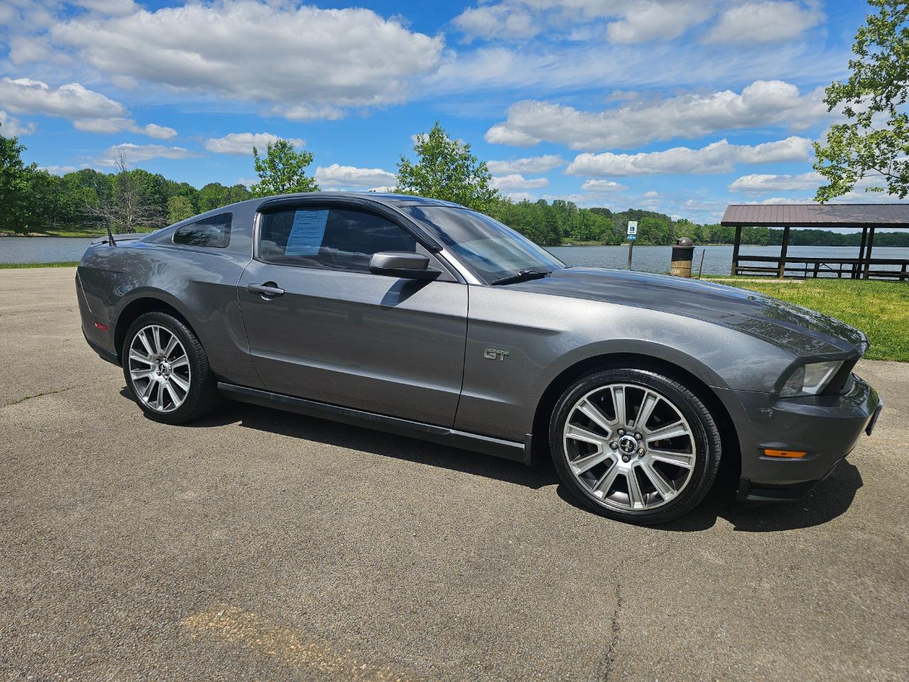 Ford Mustang 2dr Cpe GT 2010