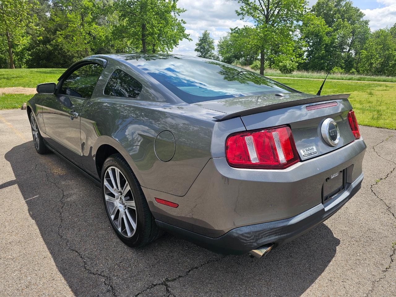 Ford Mustang 2dr Cpe GT 2010