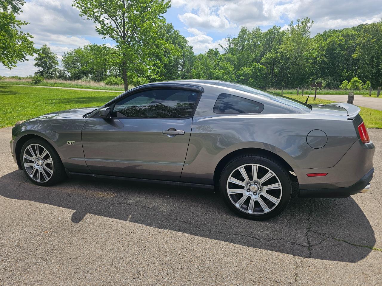 Ford Mustang 2dr Cpe GT 2010