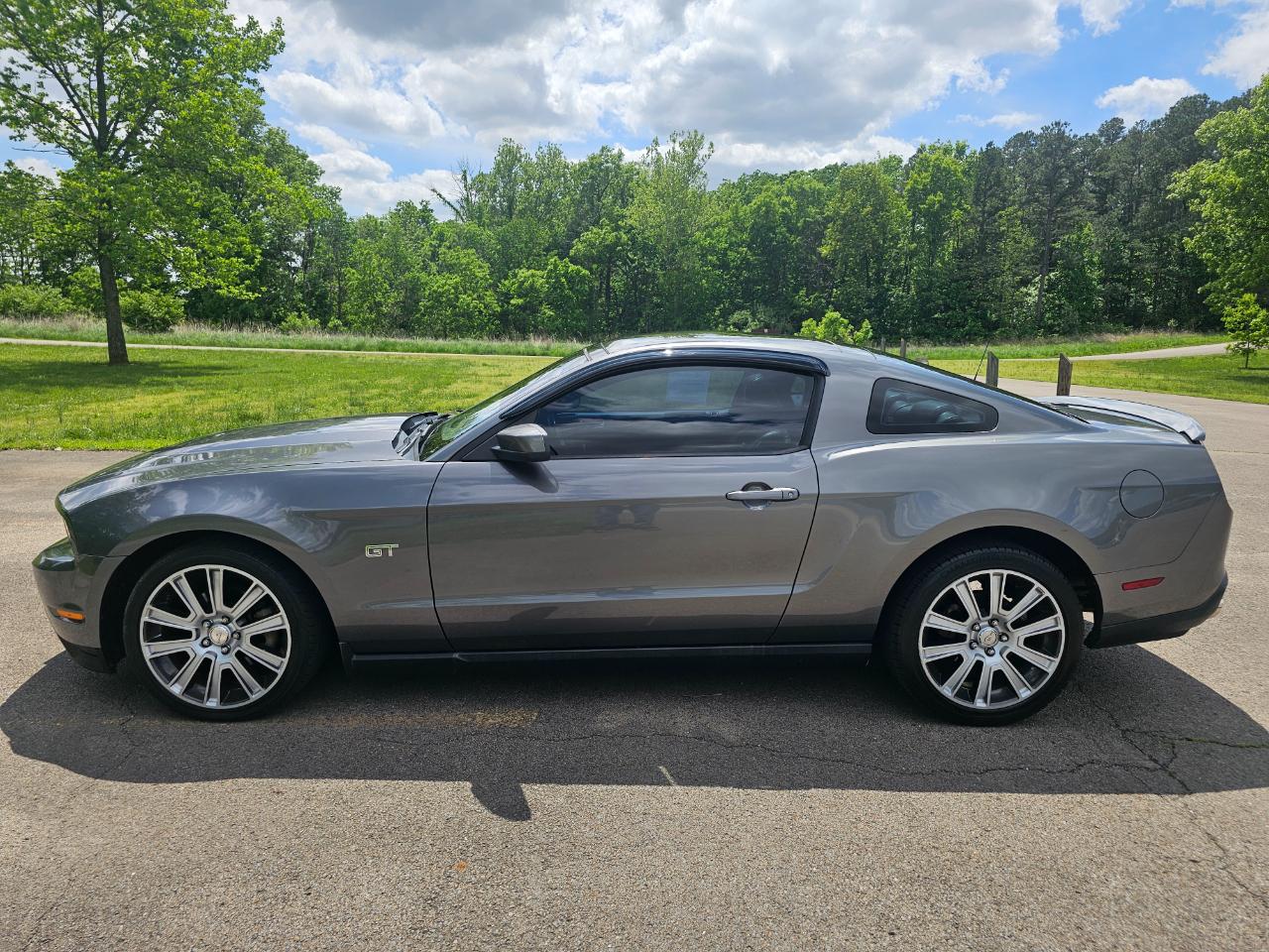 Ford Mustang 2dr Cpe GT 2010