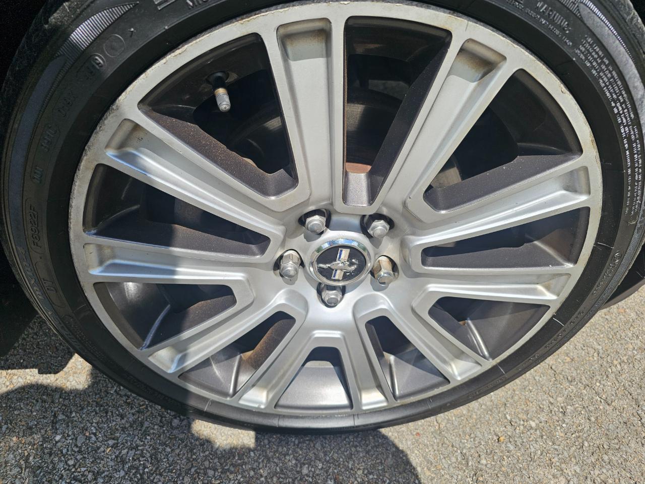 Ford Mustang 2dr Cpe GT 2010