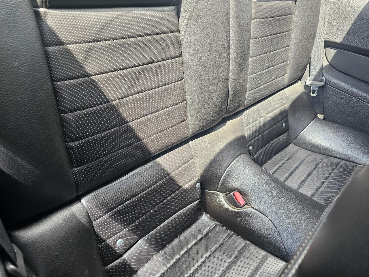 Ford Mustang 2dr Cpe GT 2010
