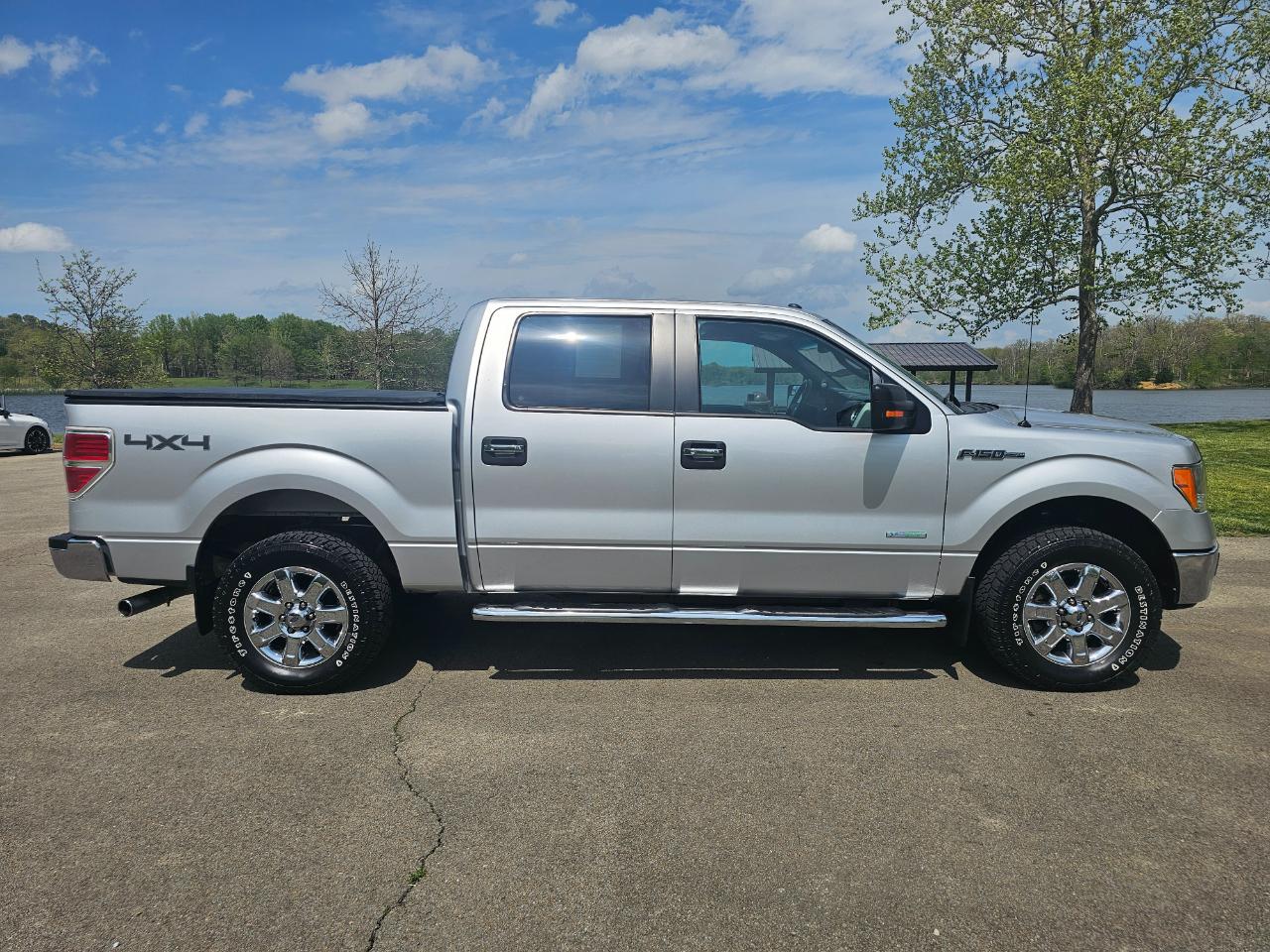 Ford F-150 4WD SuperCrew 145" XLT 2014