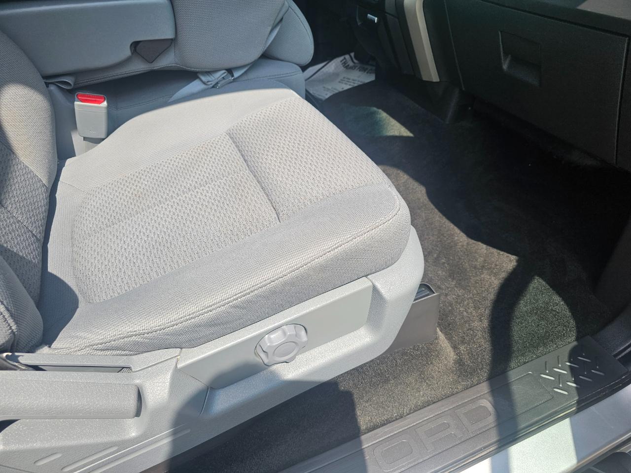 Ford F-150 4WD SuperCrew 145" XLT 2014