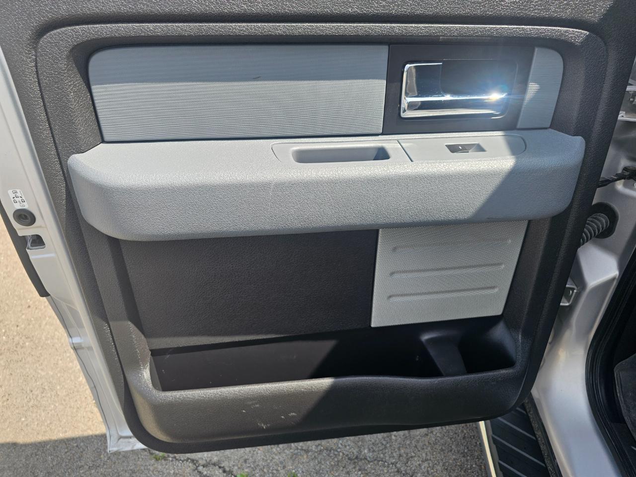 Ford F-150 4WD SuperCrew 145" XLT 2014