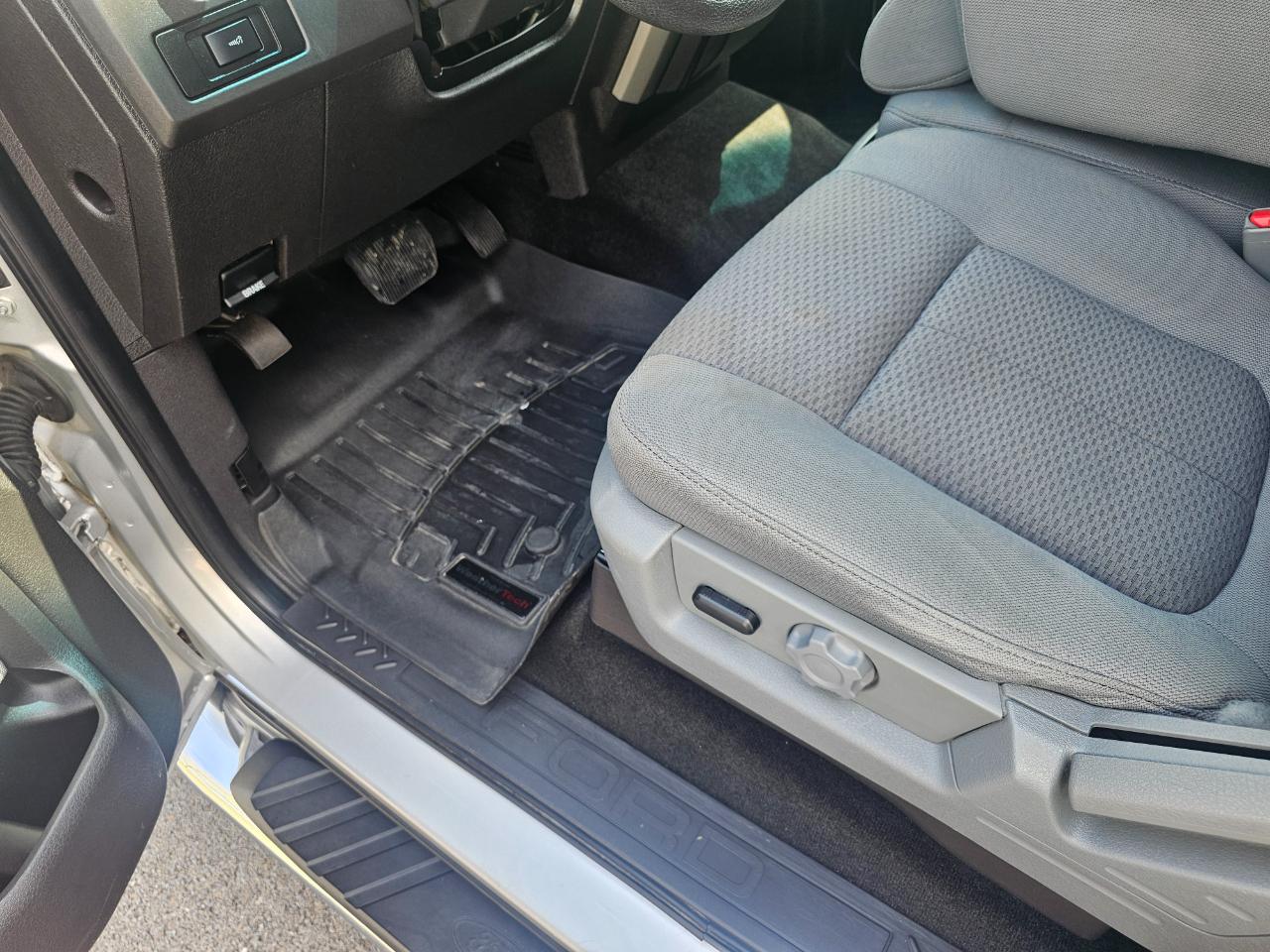 Ford F-150 4WD SuperCrew 145" XLT 2014