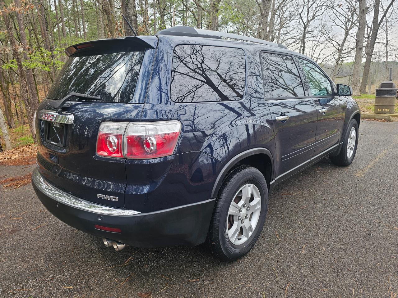 GMC Acadia AWD 4dr SLE 2012