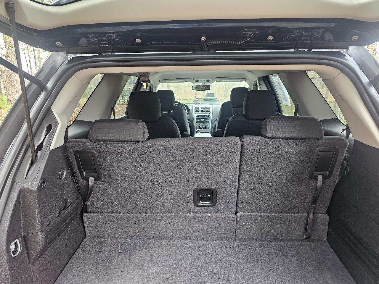 GMC Acadia AWD 4dr SLE 2012