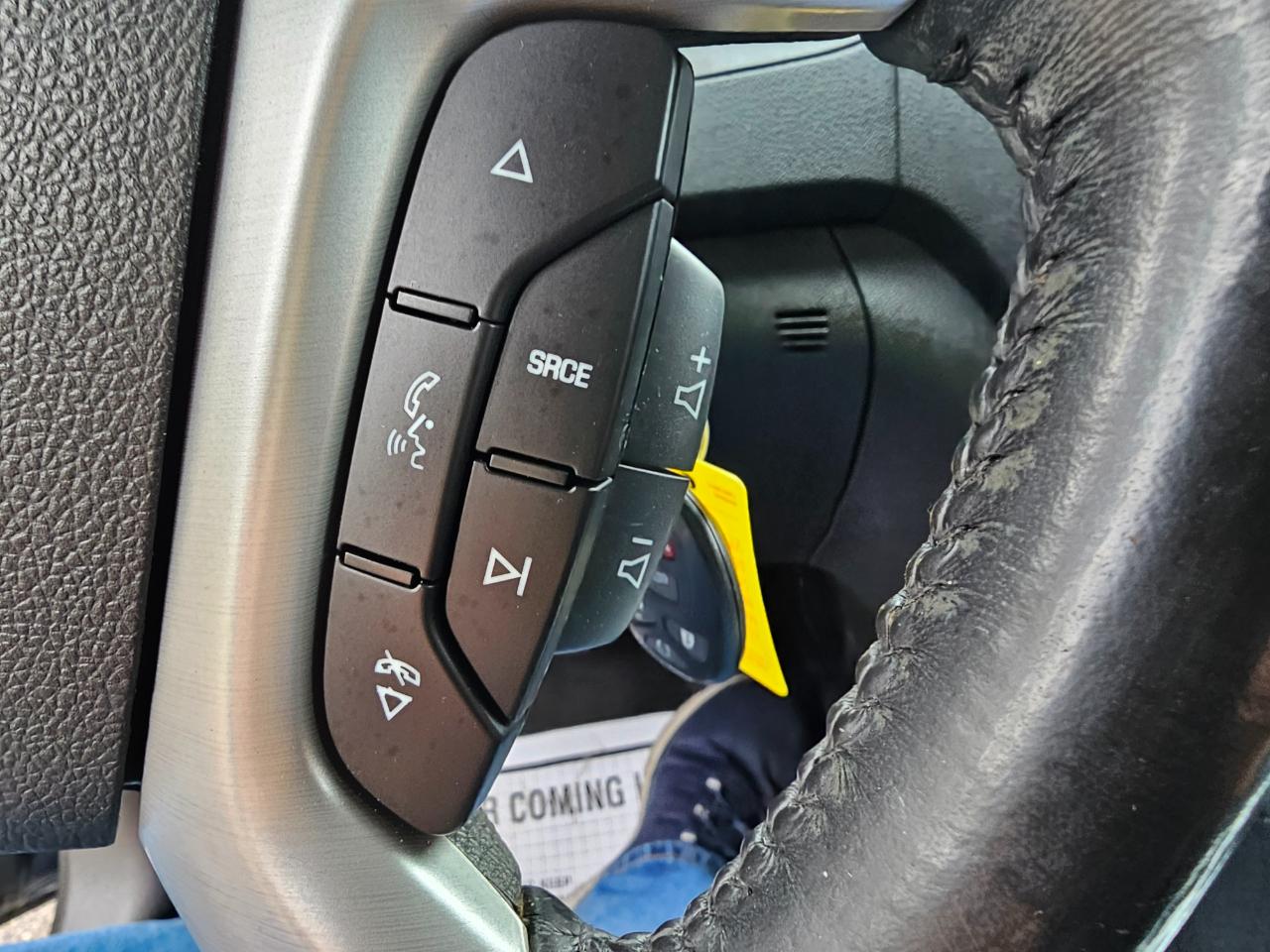 GMC Acadia AWD 4dr SLE 2012