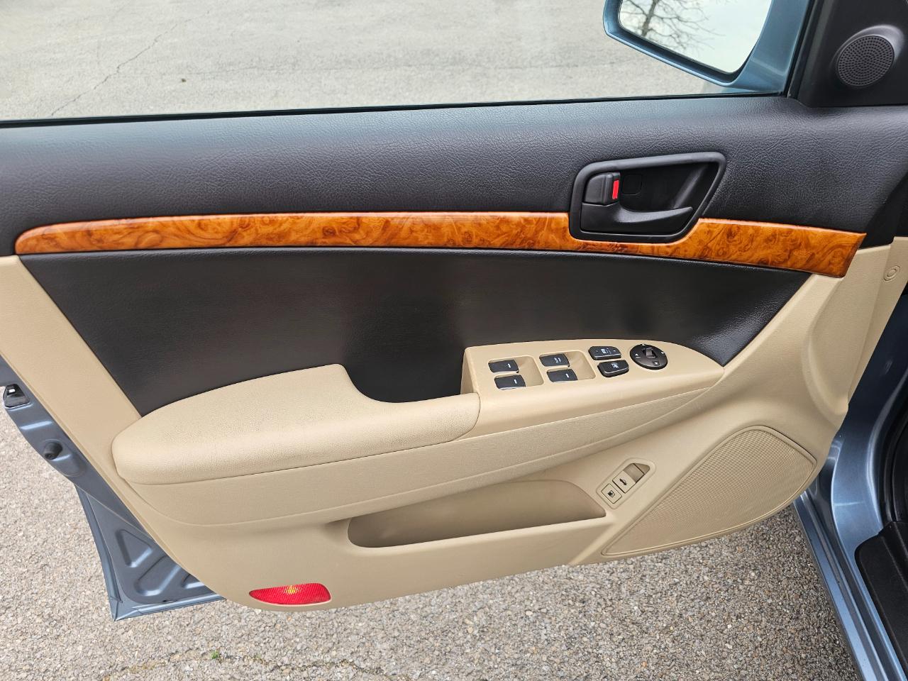 Hyundai Sonata 4dr Sdn I4 Auto GLS 2009