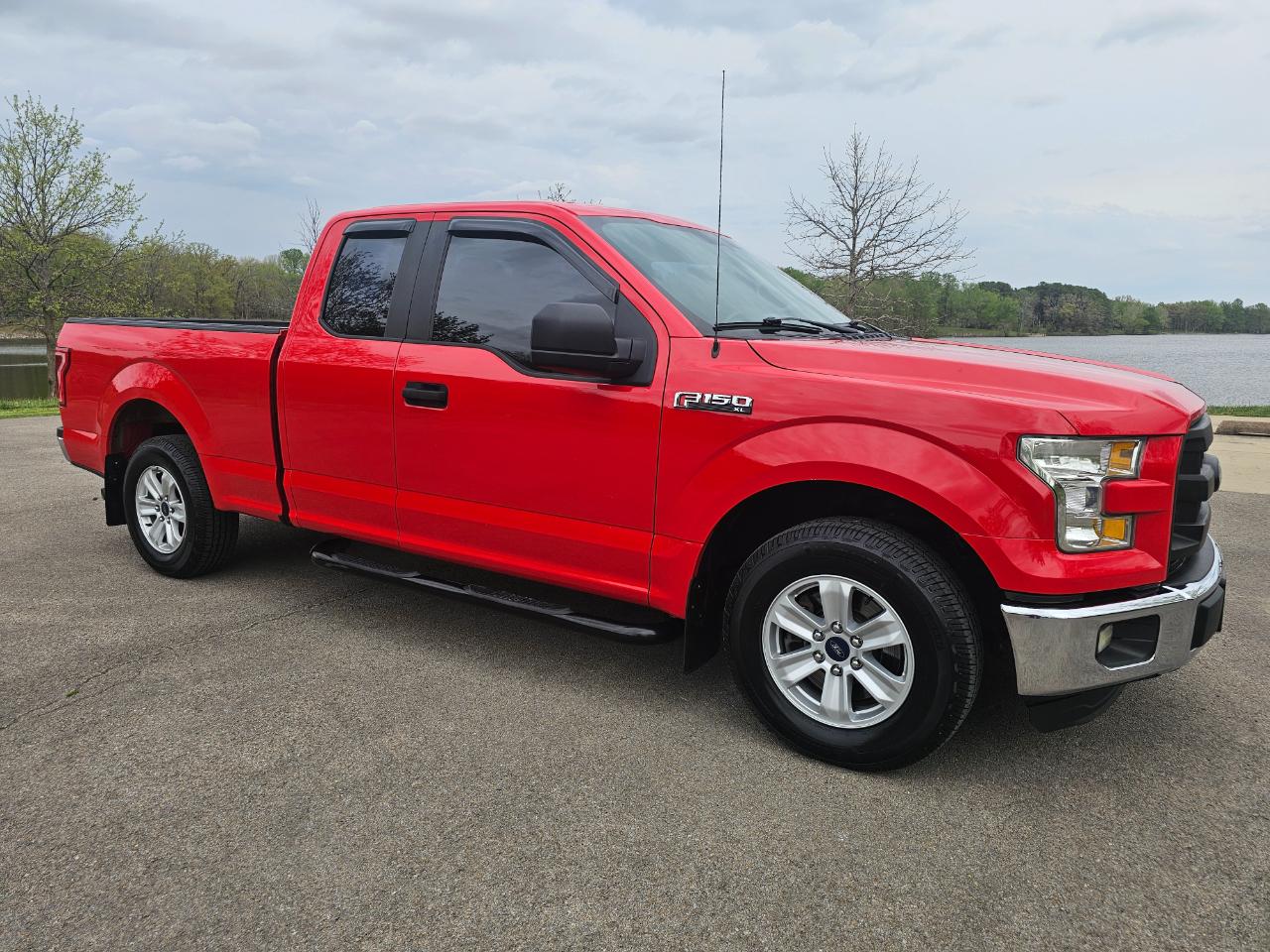 Ford F-150 2WD SuperCab 145" XL 2016