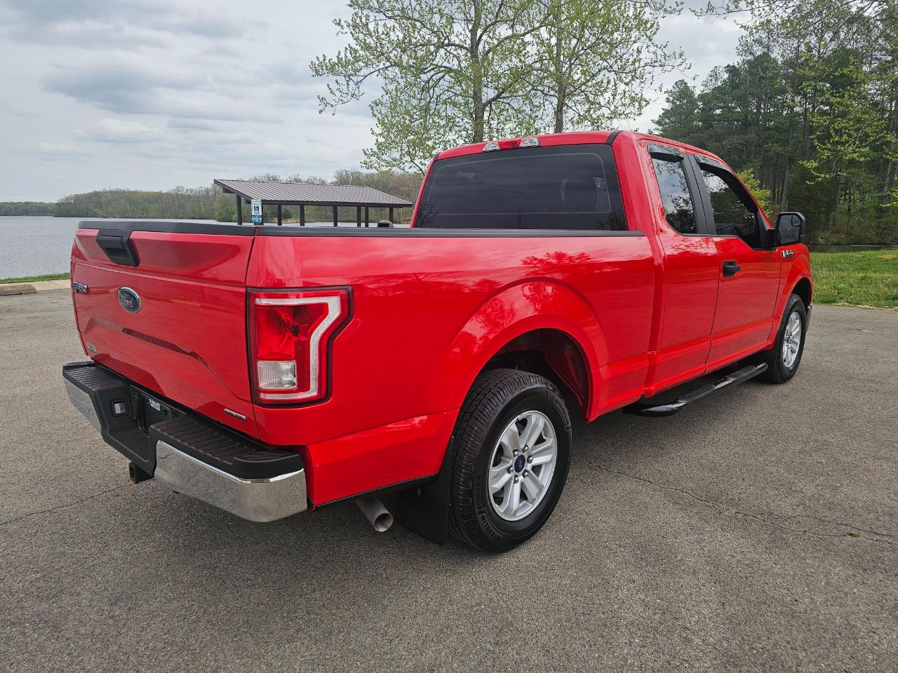 Ford F-150 2WD SuperCab 145" XL 2016