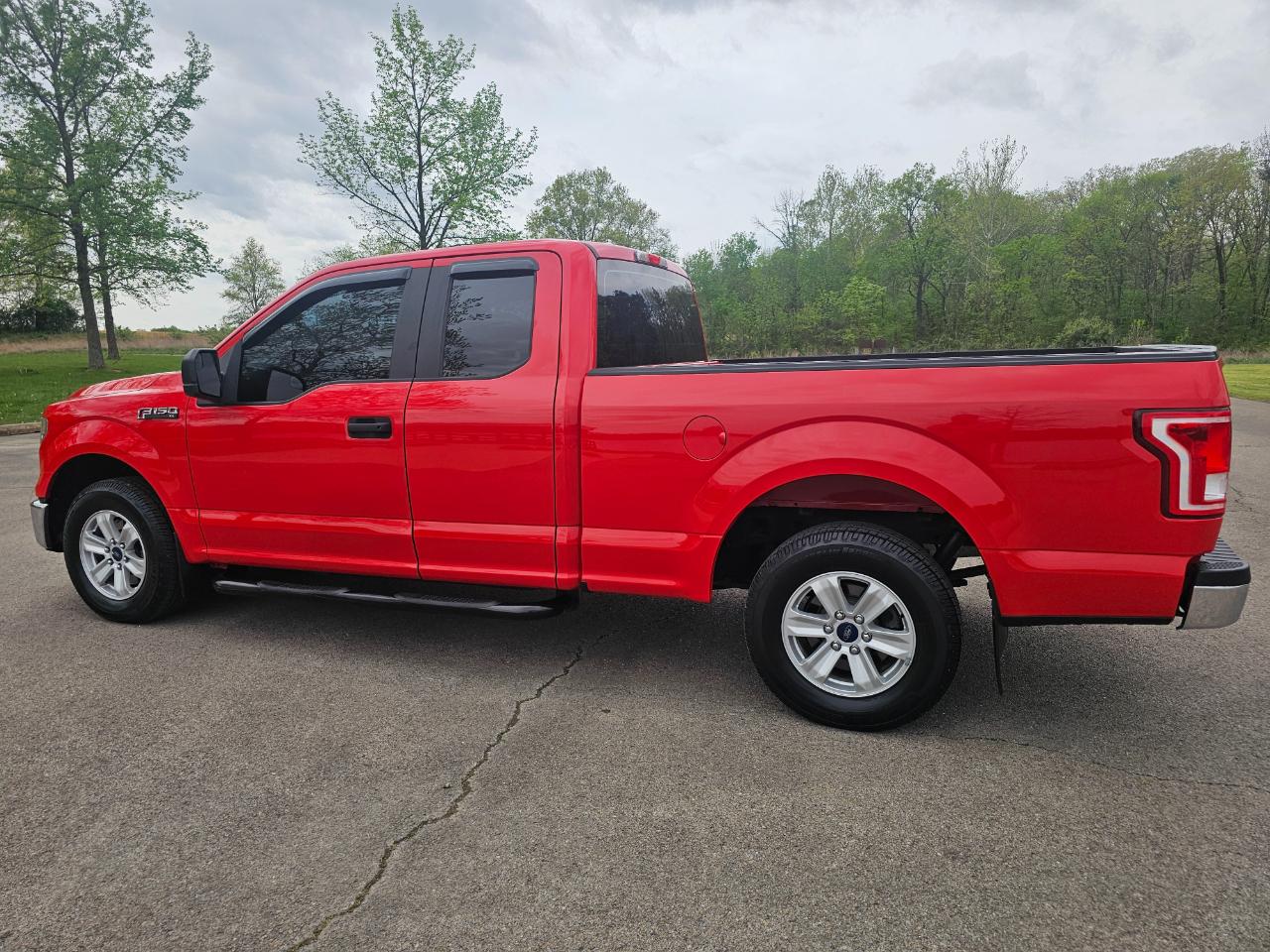 Ford F-150 2WD SuperCab 145" XL 2016