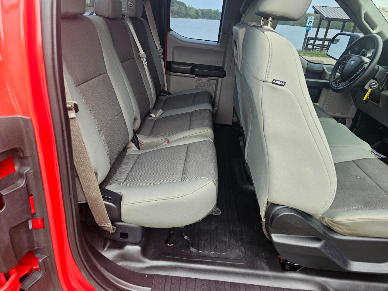 Ford F-150 2WD SuperCab 145" XL 2016