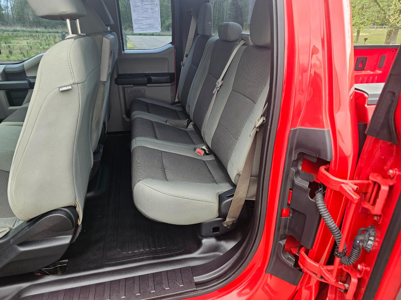 Ford F-150 2WD SuperCab 145" XL 2016