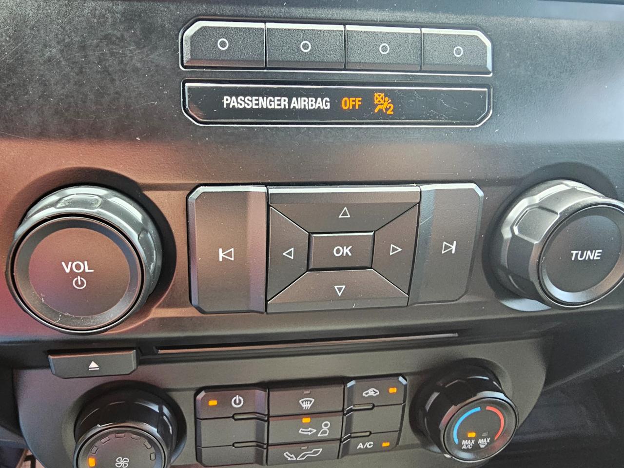 Ford F-150 2WD SuperCab 145" XL 2016