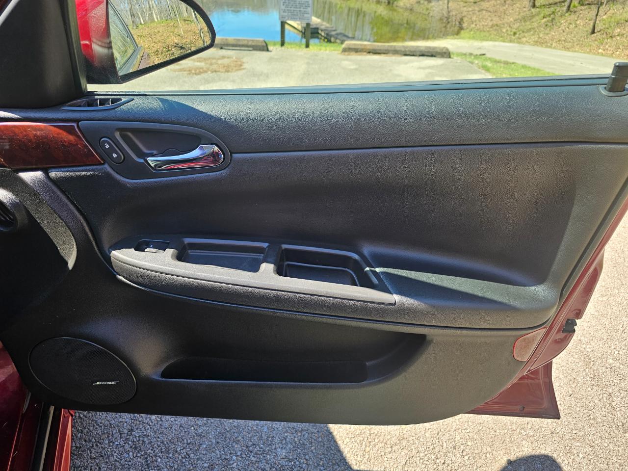 Chevrolet Impala 4dr Sdn LT 2010