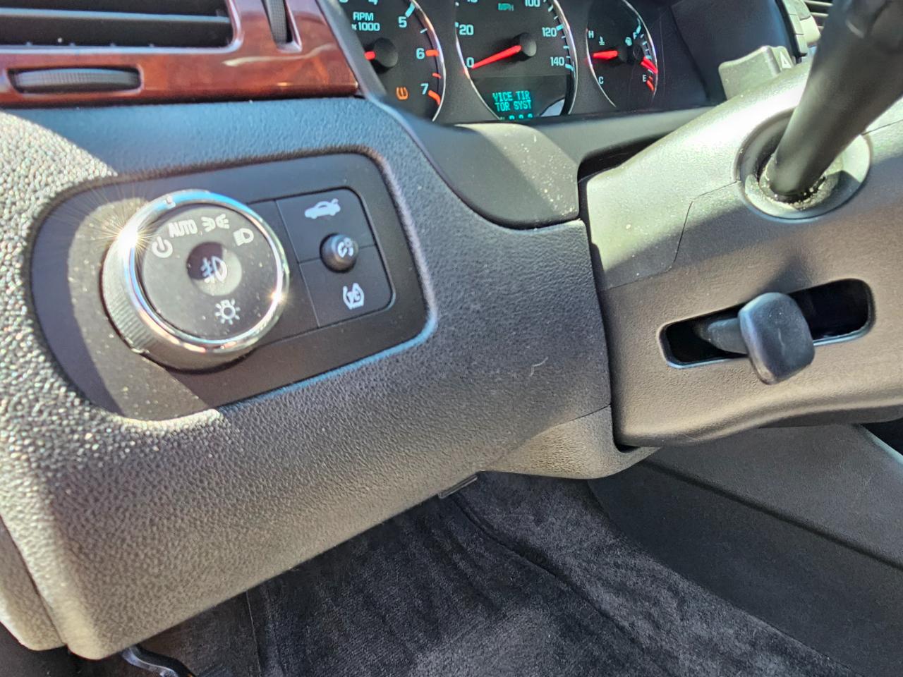 Chevrolet Impala 4dr Sdn LT 2010