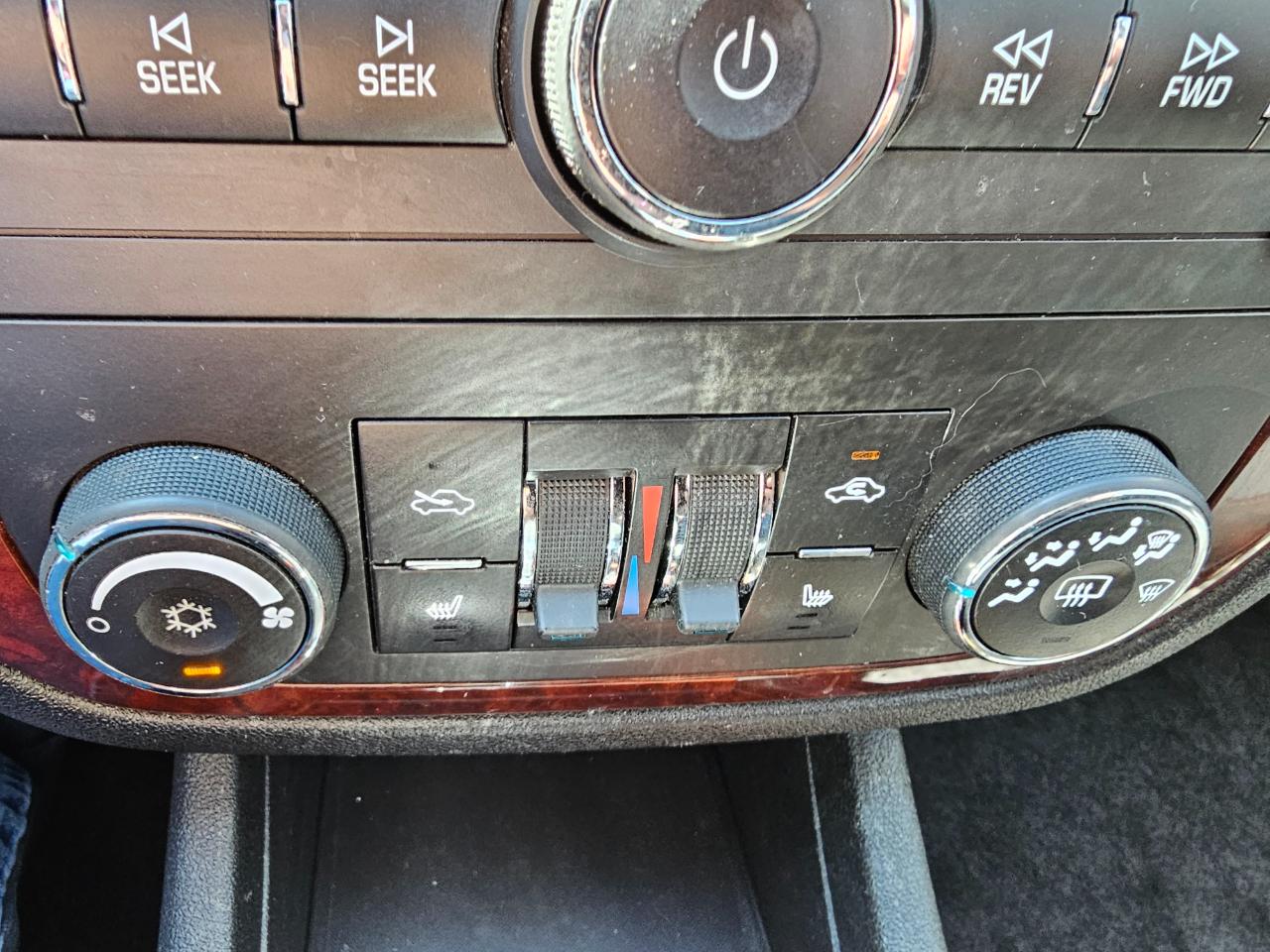 Chevrolet Impala 4dr Sdn LT 2010