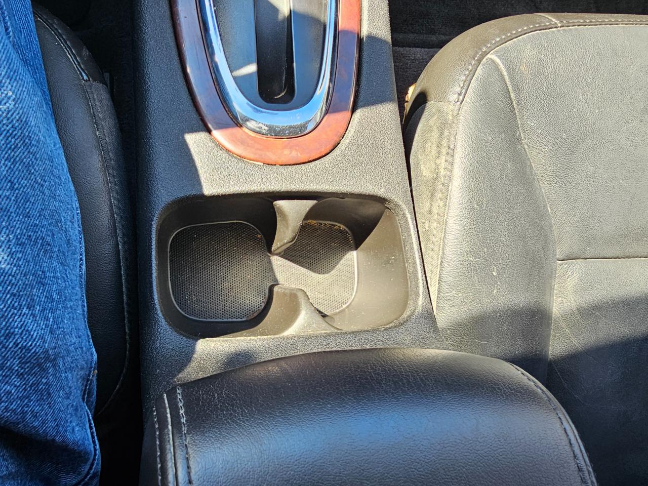 Chevrolet Impala 4dr Sdn LT 2010