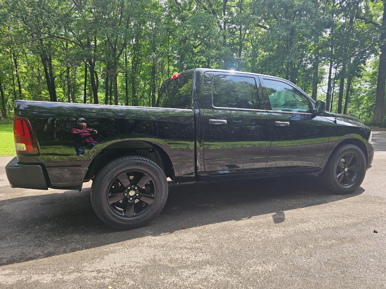 RAM 1500 4WD Crew Cab 140.5" Express 2014