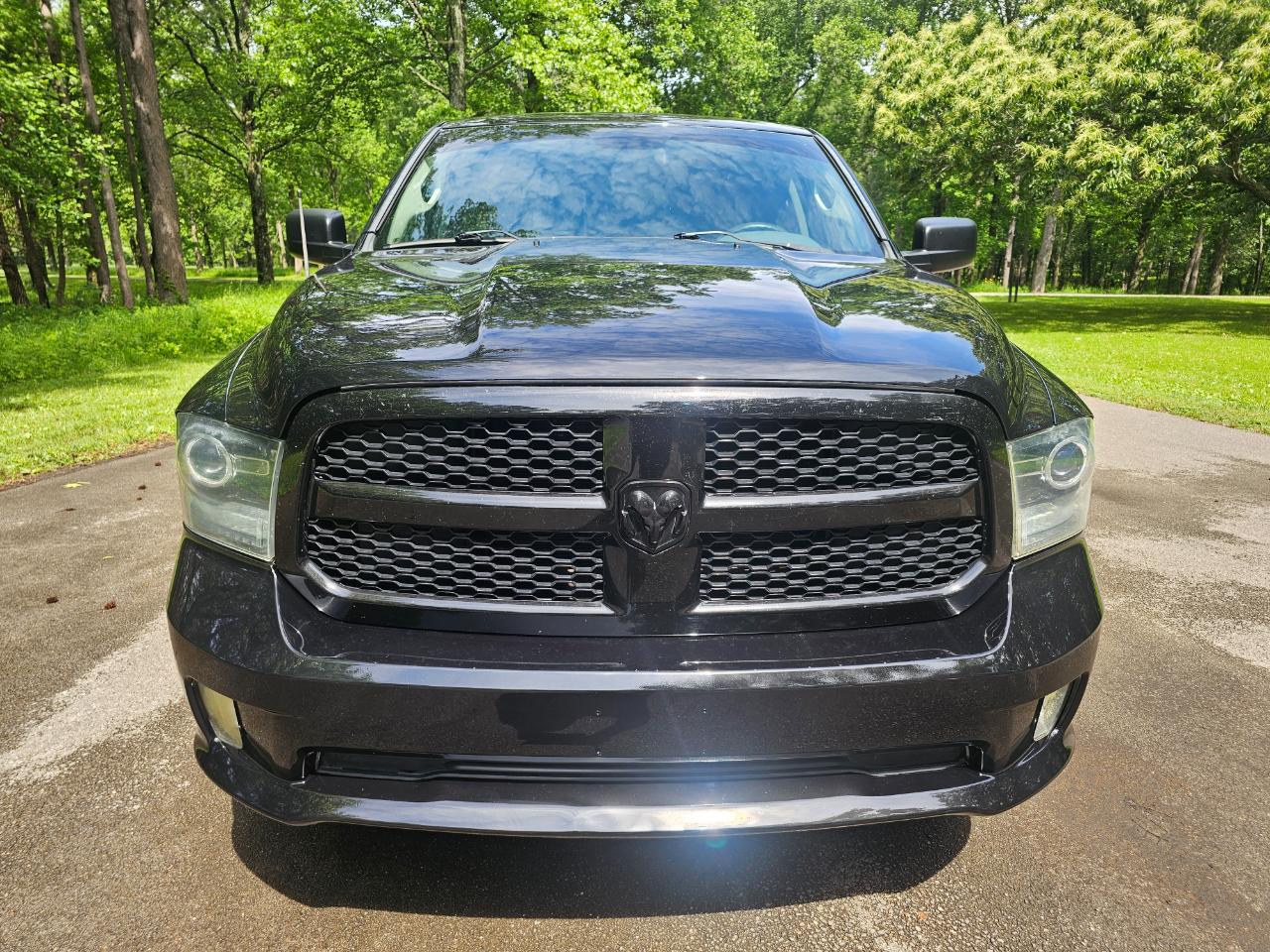 RAM 1500 4WD Crew Cab 140.5" Express 2014