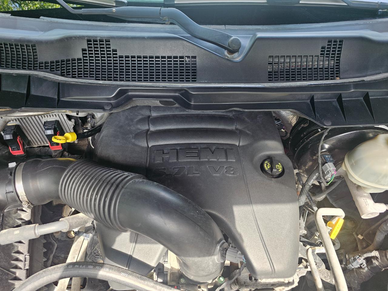 RAM 1500 4WD Crew Cab 140.5" Express 2014
