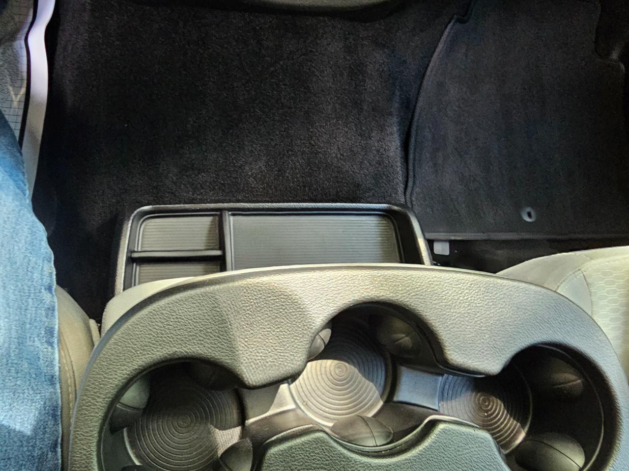 RAM 1500 4WD Crew Cab 140.5" Express 2014