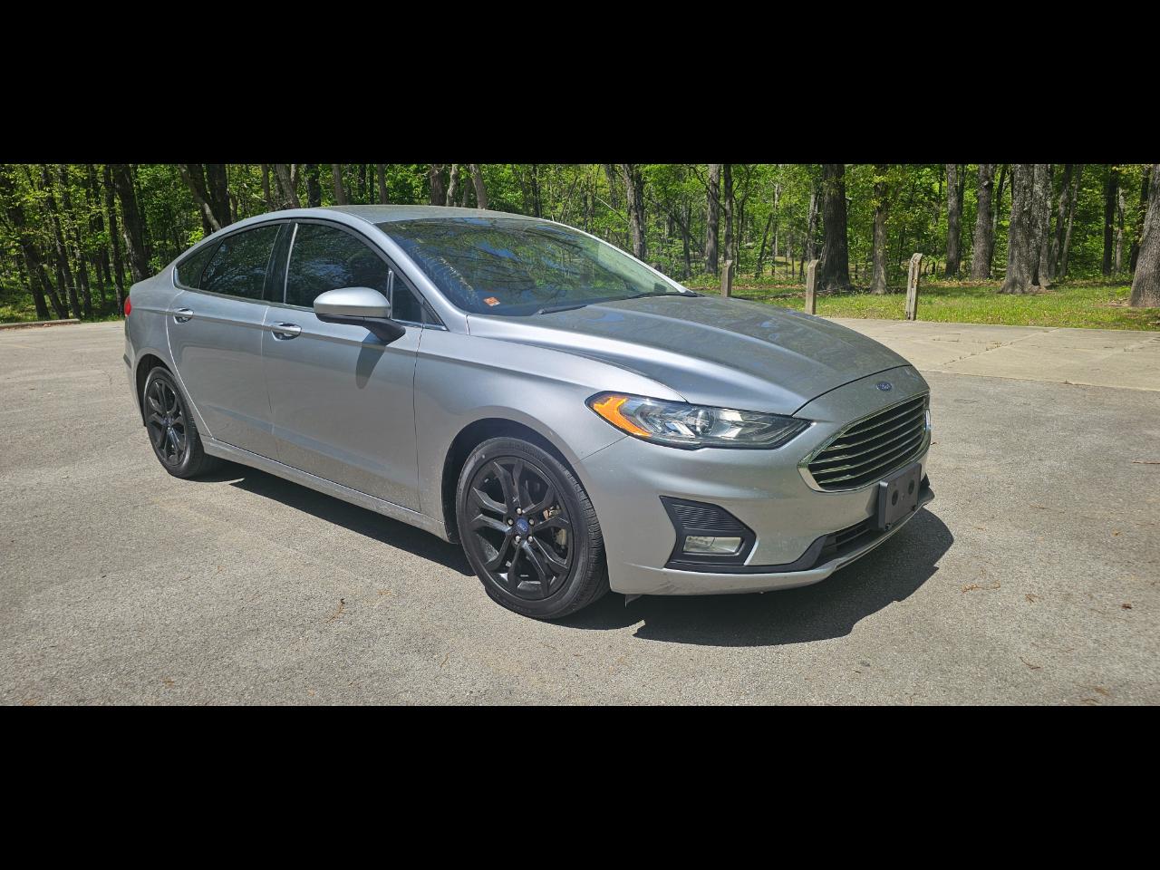 Ford Fusion SE FWD 2020