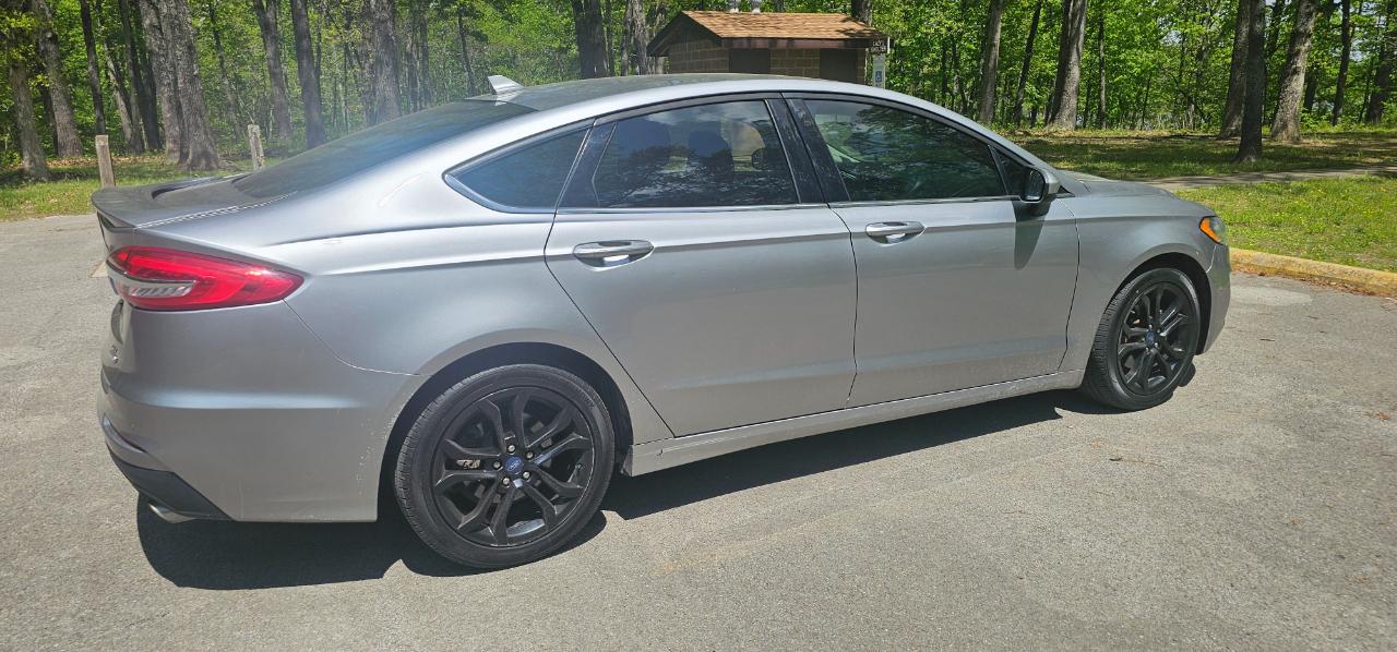 Ford Fusion SE FWD 2020