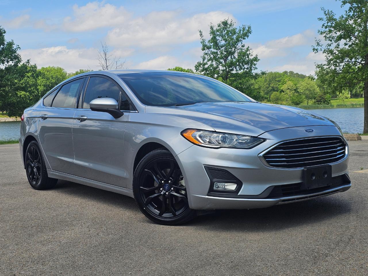 Ford Fusion SE FWD 2020