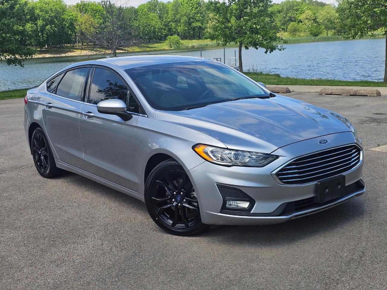 Ford Fusion SE FWD 2020