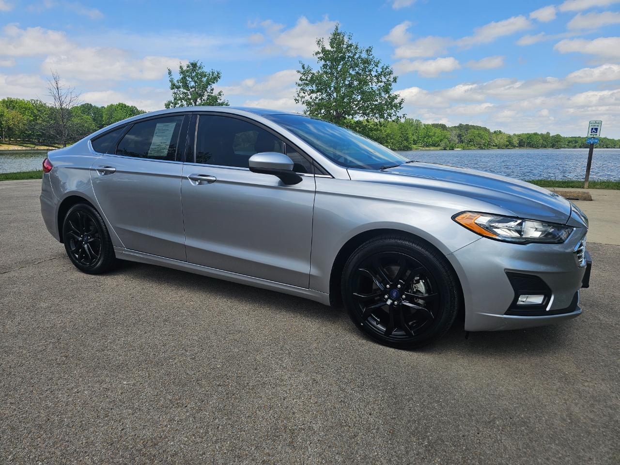 Ford Fusion SE FWD 2020