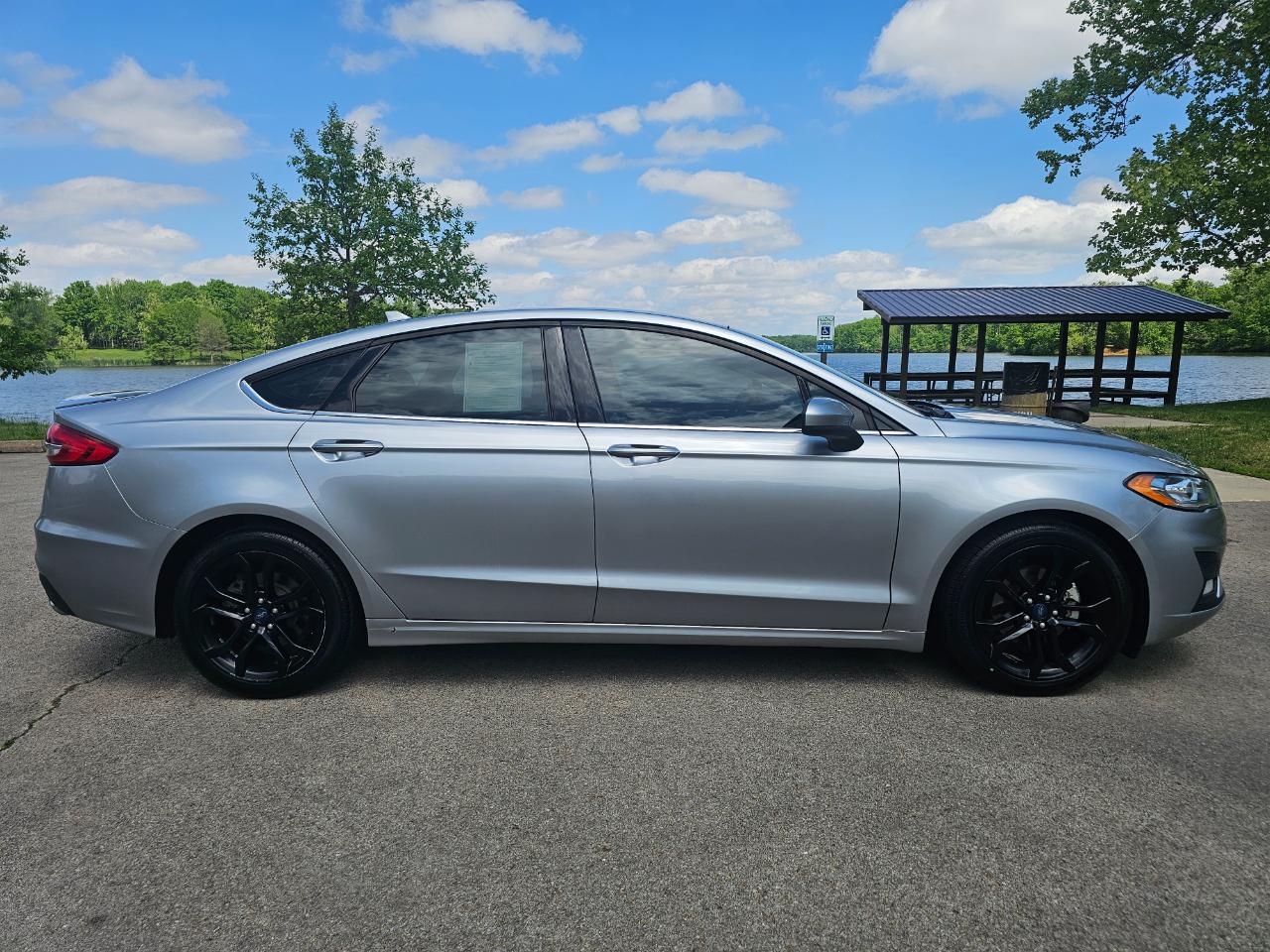 Ford Fusion SE FWD 2020