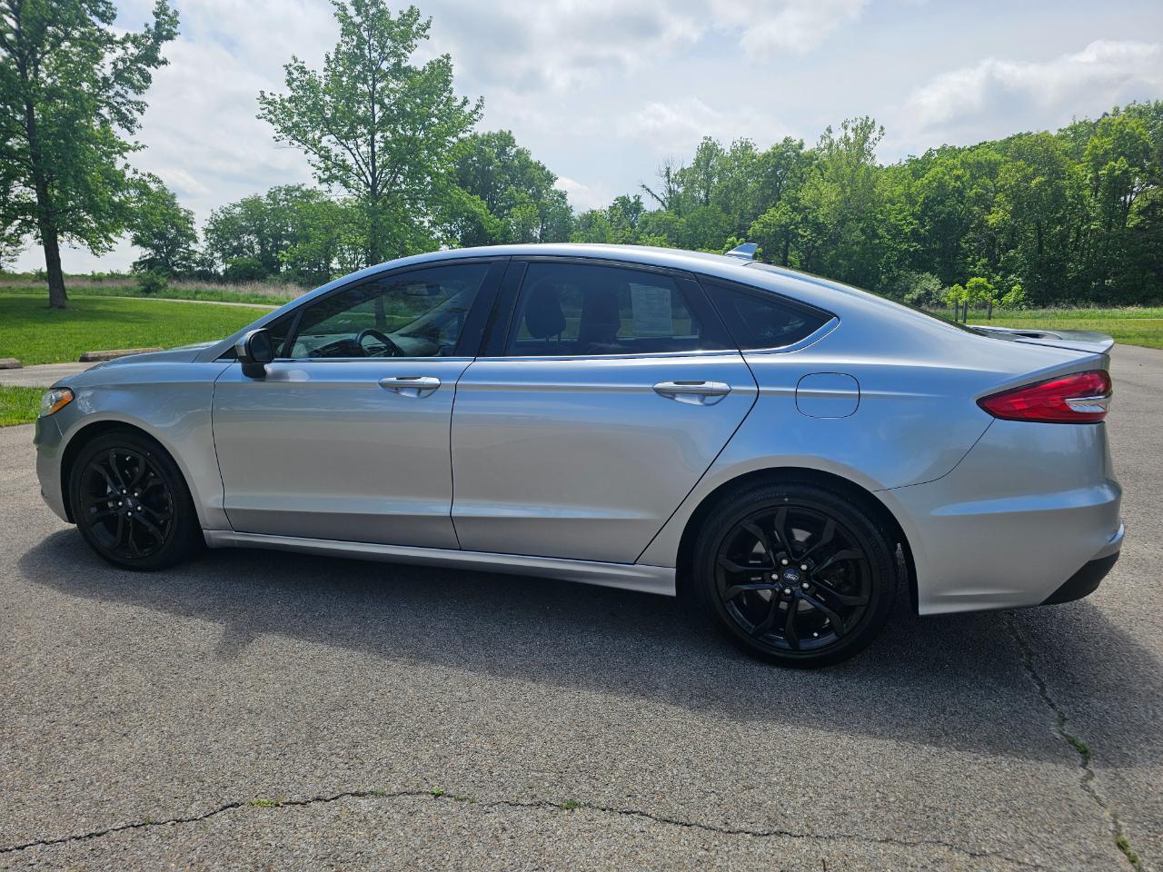 Ford Fusion SE FWD 2020