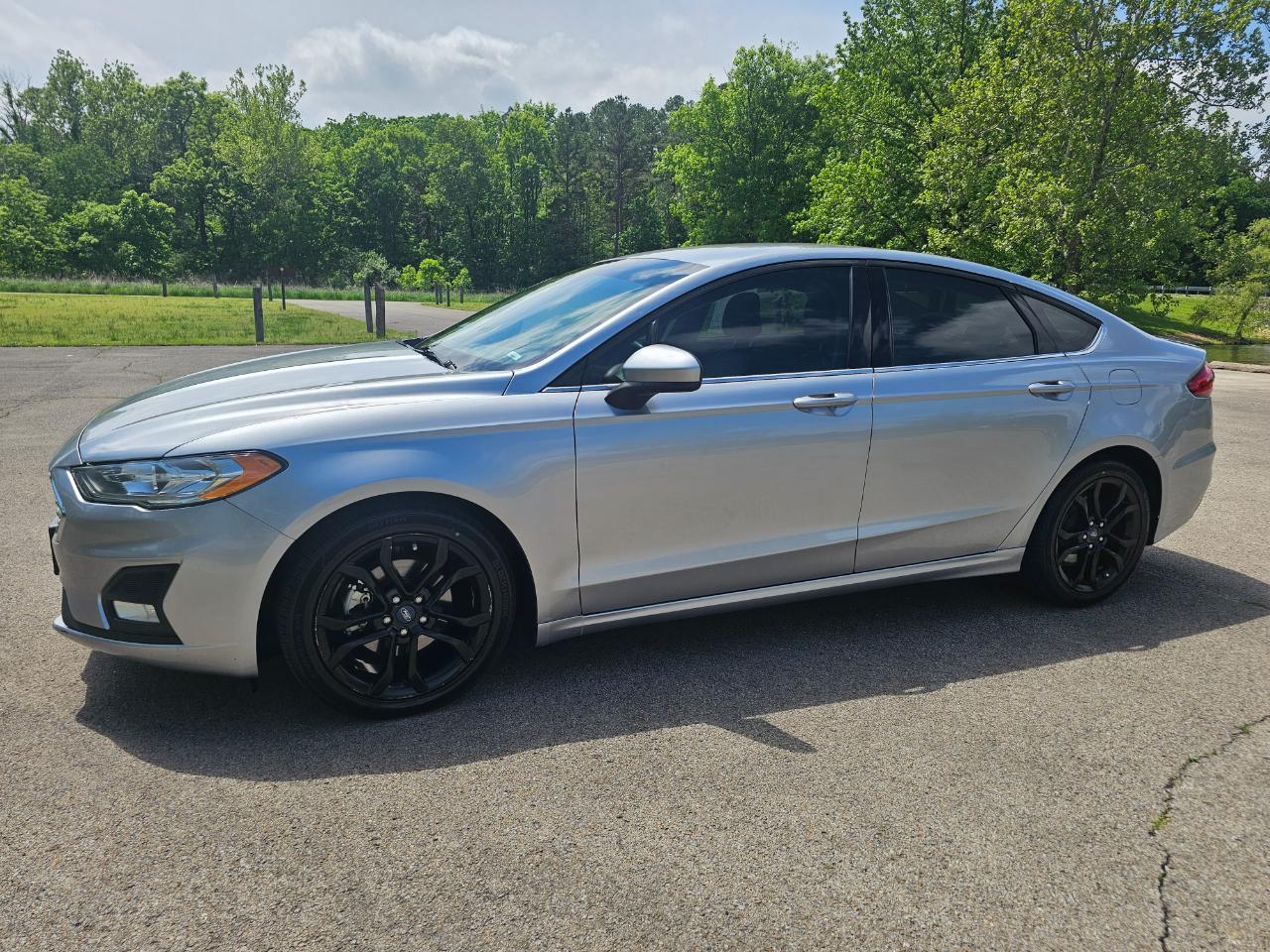 Ford Fusion SE FWD 2020