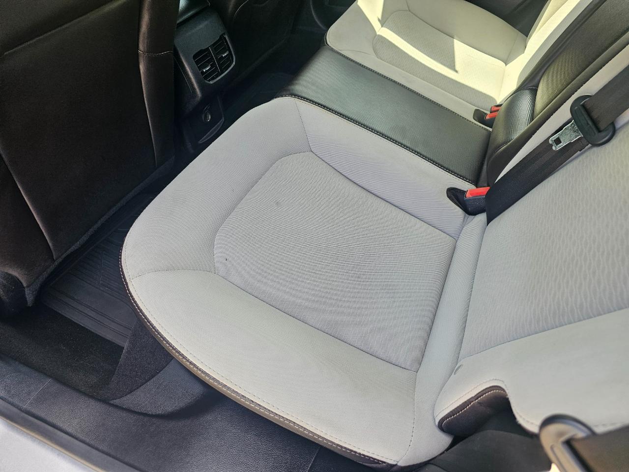 Ford Fusion SE FWD 2020