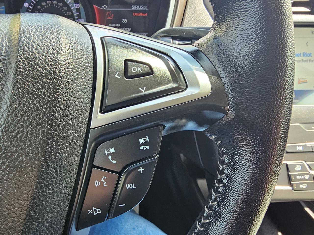 Ford Fusion SE FWD 2020