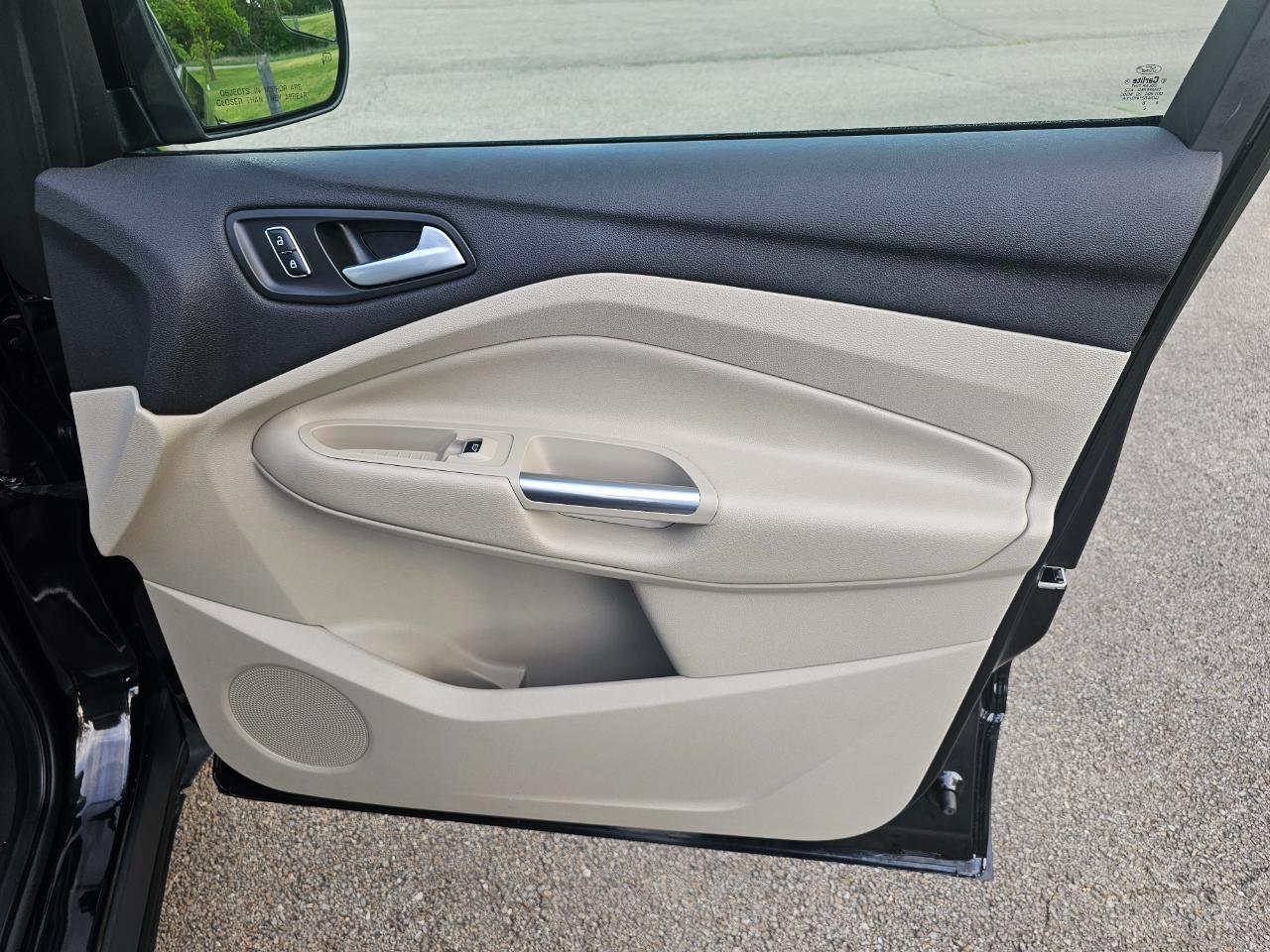 Ford Escape FWD 4dr SE 2015