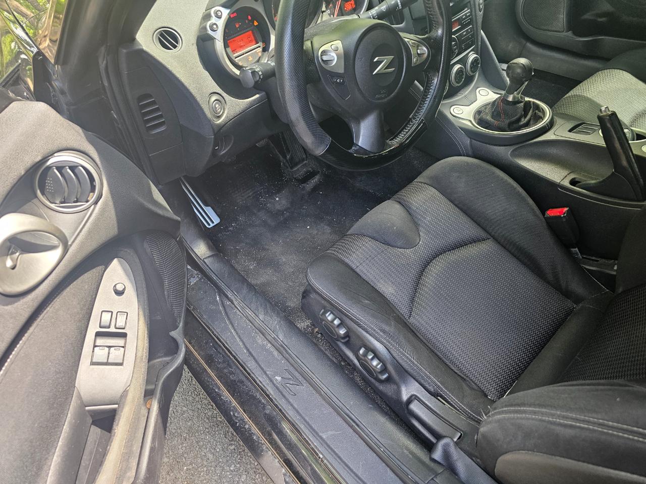 Nissan 370Z 2dr Cpe Manual 2014
