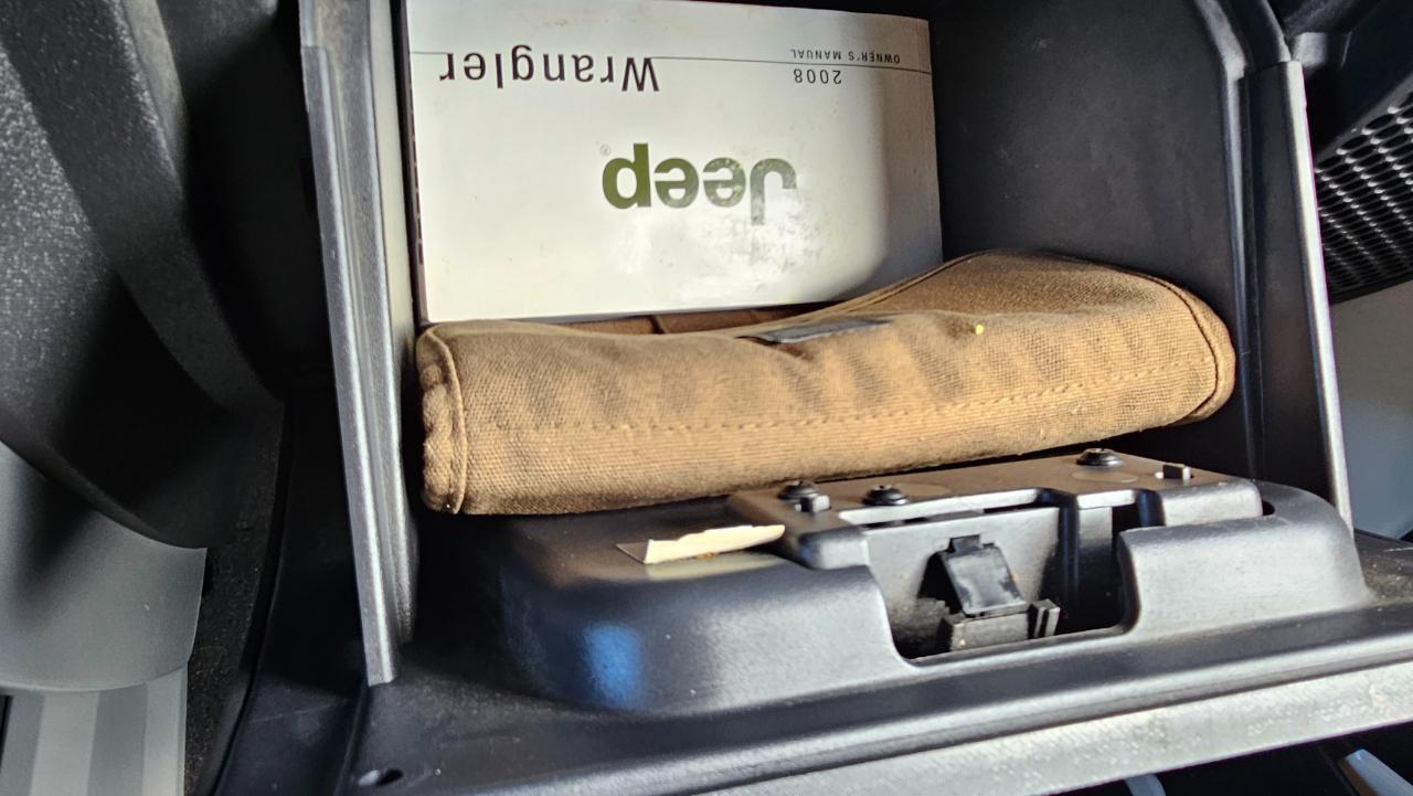 Jeep Wrangler 4WD 4dr Unlimited X 2008