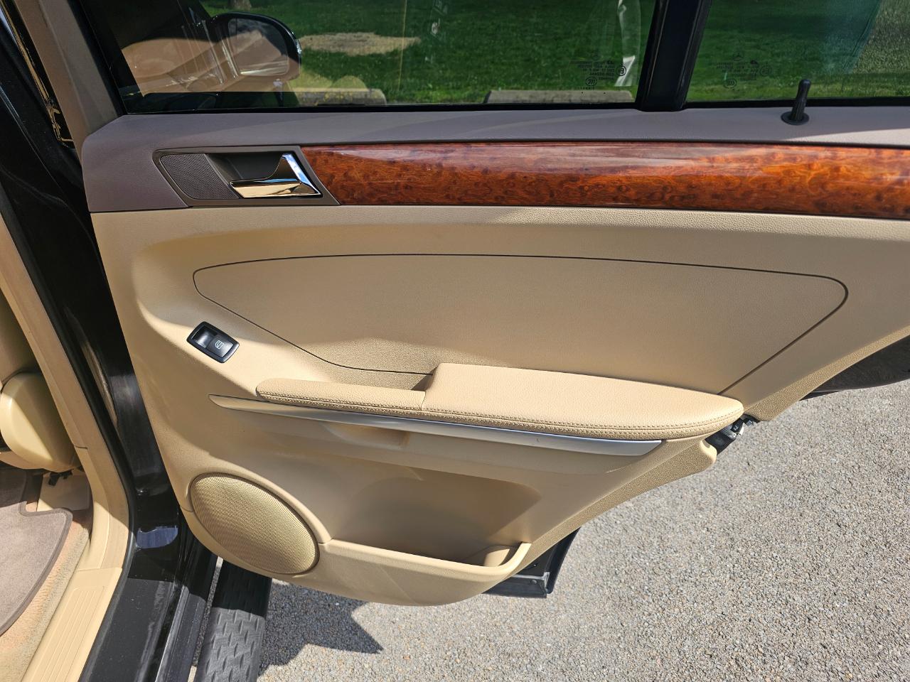 Mercedes-Benz M-Class 4MATIC 4dr 3.5L 2008