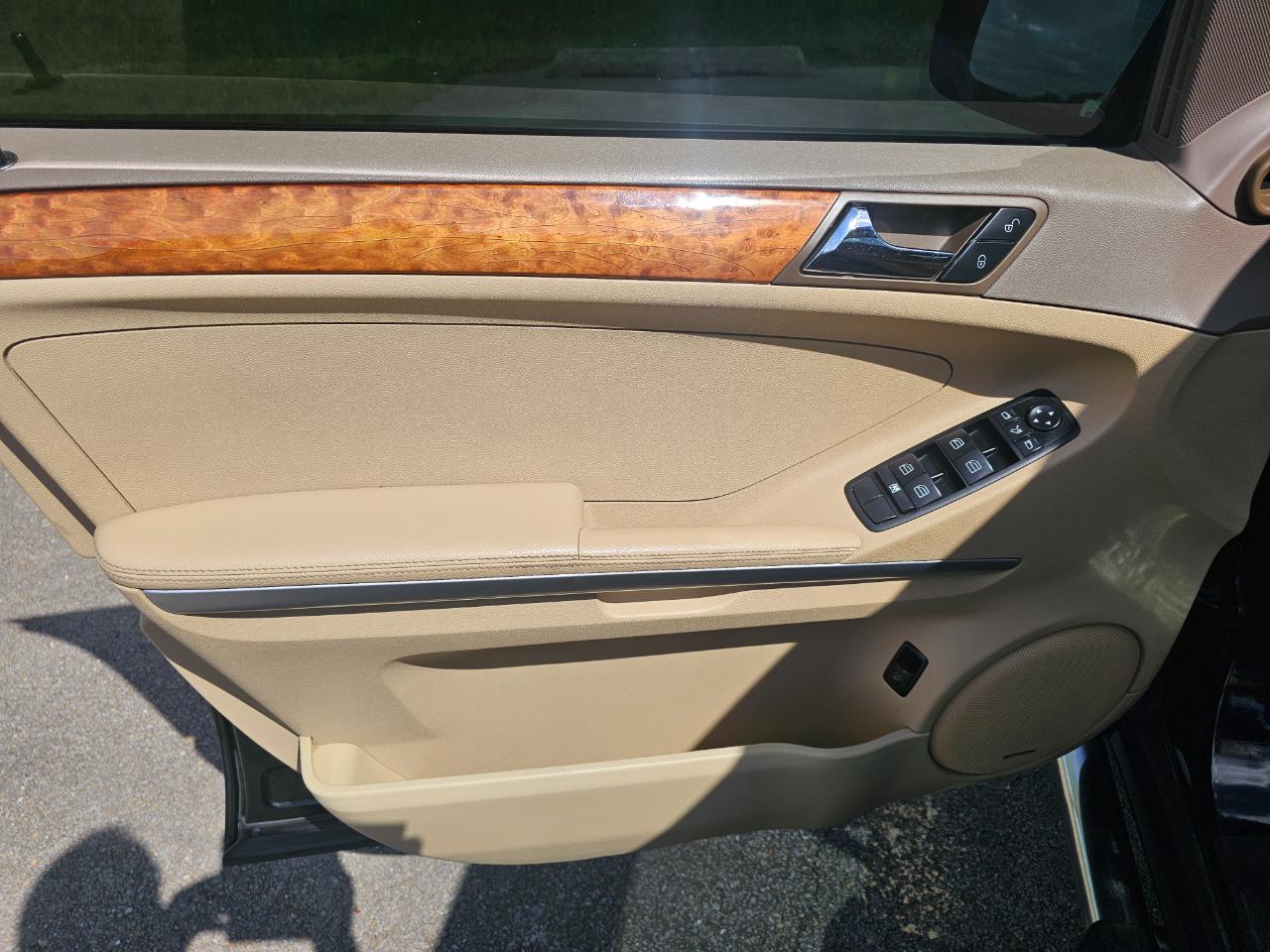 Mercedes-Benz M-Class 4MATIC 4dr 3.5L 2008