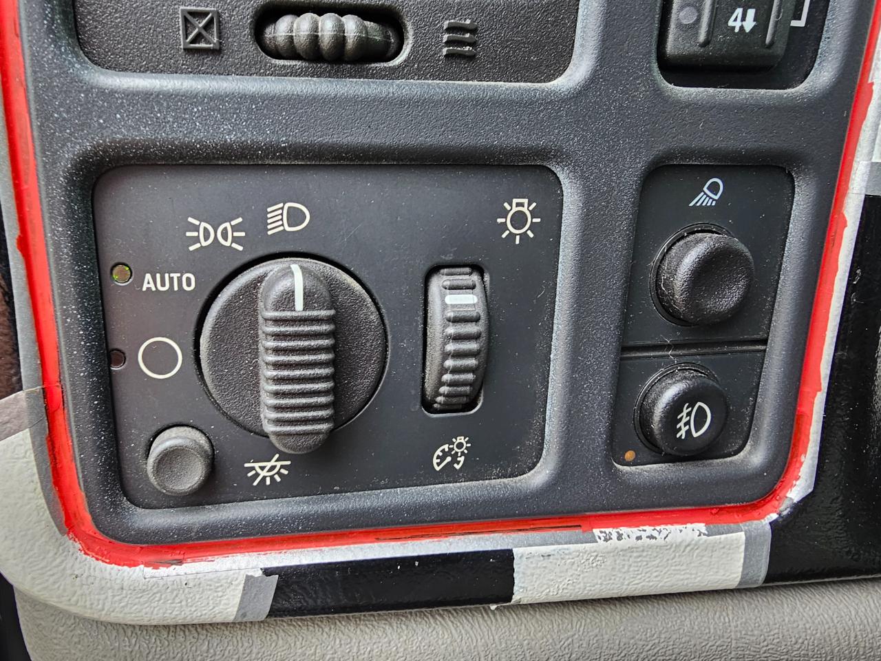 GMC Sierra 1500 Ext Cab 143.5" WB 4WD SLT 2003