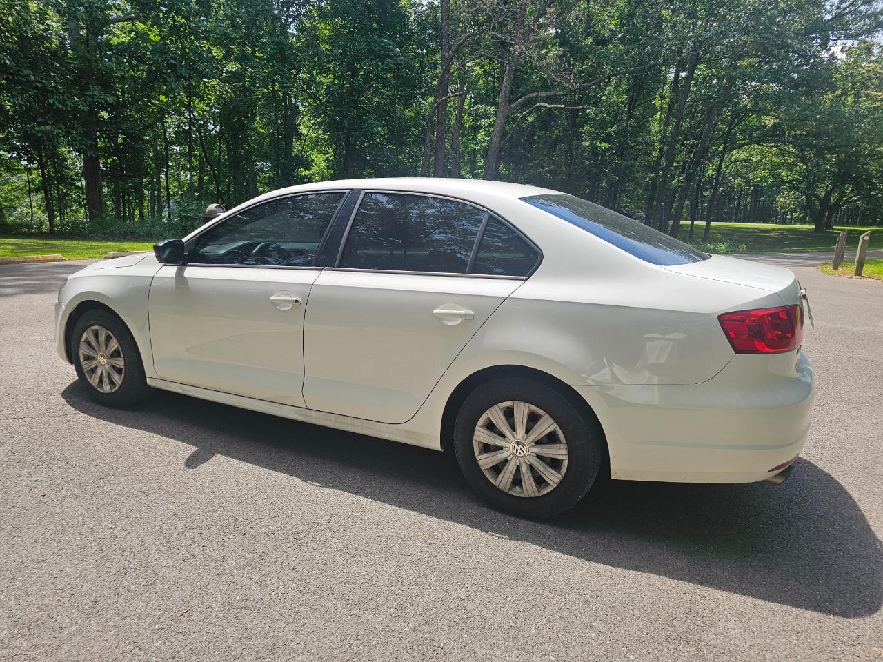 Volkswagen Jetta Sedan 4dr Auto S 2014
