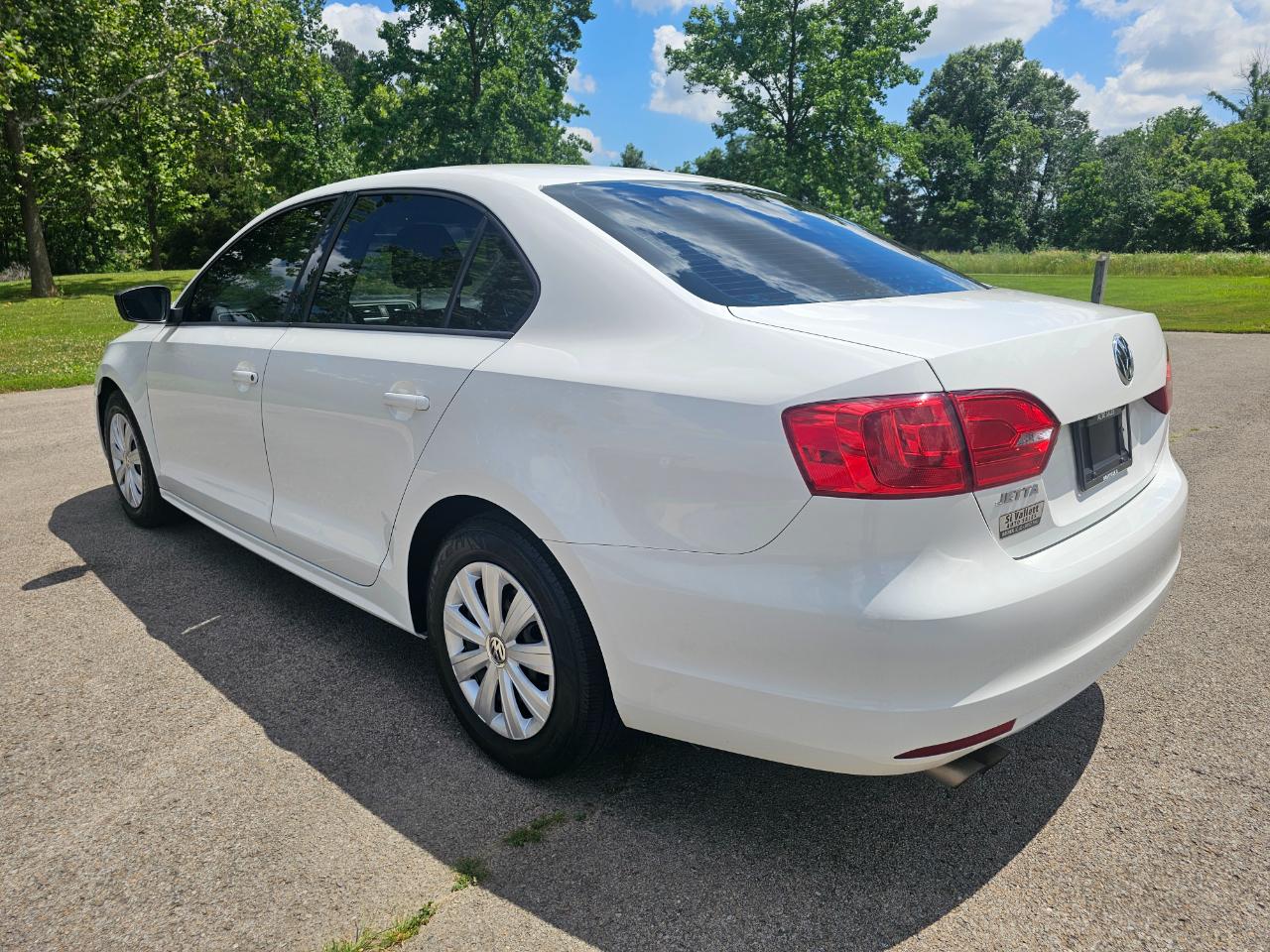 Volkswagen Jetta Sedan 4dr Auto S 2014