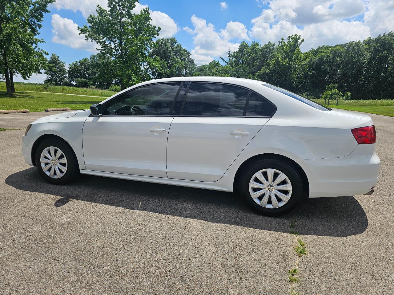 Volkswagen Jetta Sedan 4dr Auto S 2014