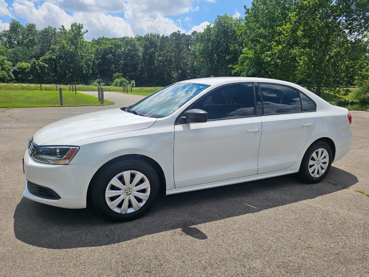 Volkswagen Jetta Sedan 4dr Auto S 2014